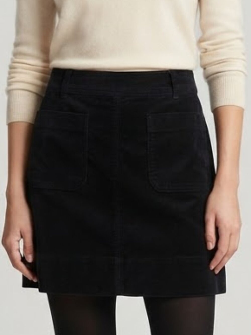 Boden Black Velveteen Mini Skirt with Front Patch Pockets Style T0227